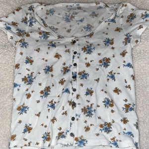 AMERICAN EAGLE BUTTONED UP SHIRT